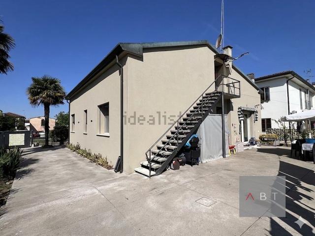 Villetta indipendente in vendita di 140 m²