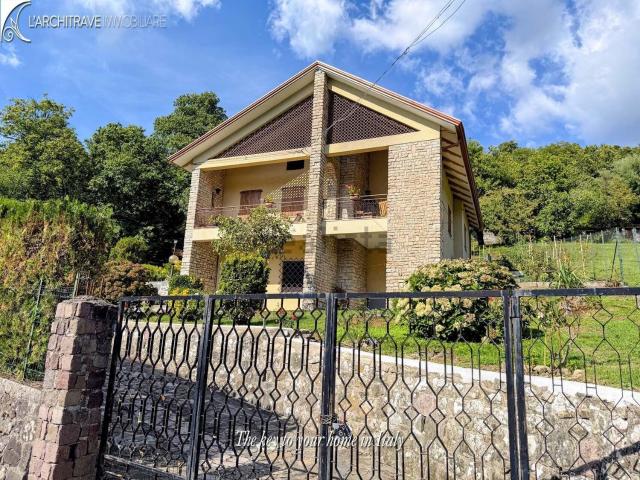 Villetta indipendente in vendita di 140 m²