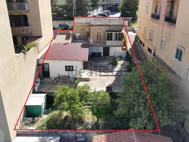 Villetta indipendente in vendita di 140 m² in Via Muzio Scevola