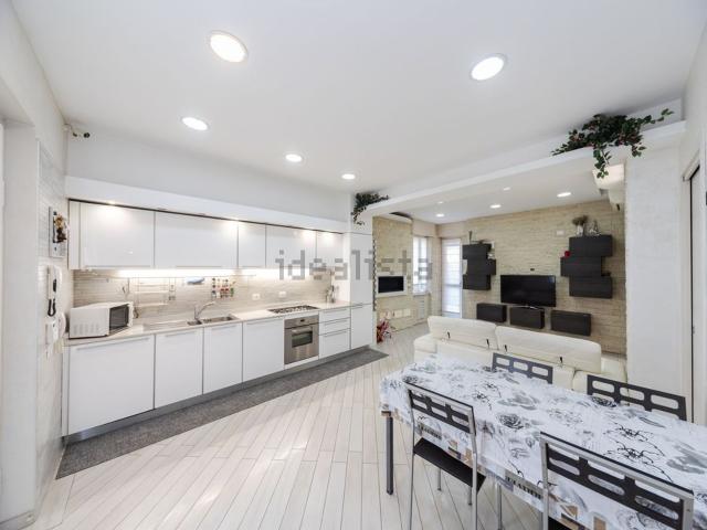 Villetta indipendente in vendita di 140 m² in Via 4 Novembre, 37