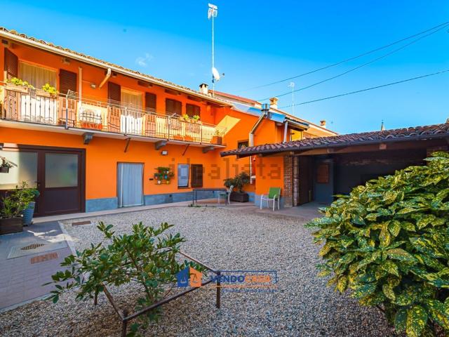Villetta indipendente in vendita di 140 m² in Via Conti Rebuffo, 6