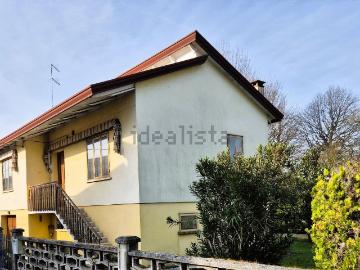 Villetta indipendente in vendita di 140 m² in Via Cavin di Sala