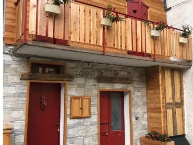 Villetta indipendente in vendita di 140 m² in Via Camillo Golgi