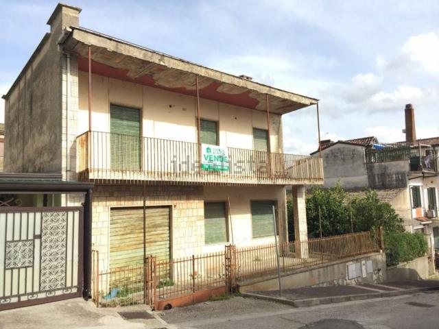 Villetta indipendente in vendita di 140 m² in Via Campo Sportivo