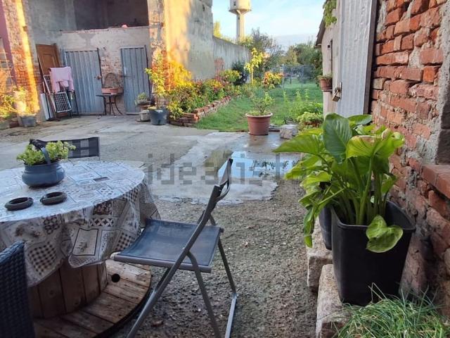 Villetta indipendente in vendita di 140 m² in Via Caprioli