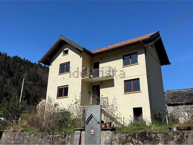 Villetta indipendente in vendita di 140 m² in Via Carlini, 4