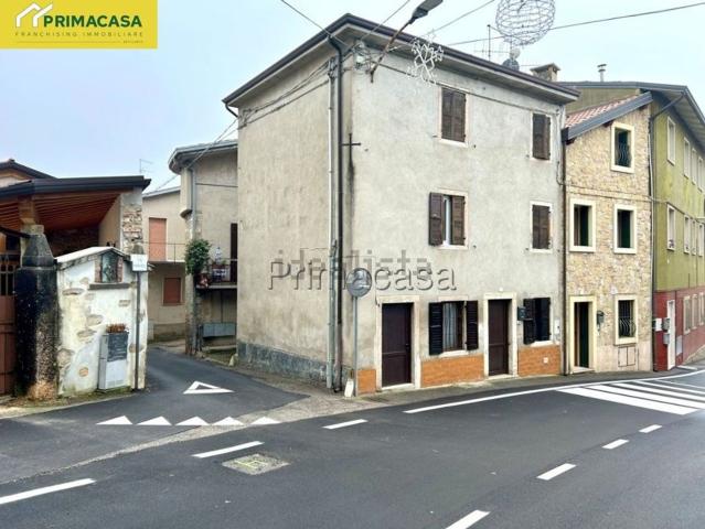 Villetta indipendente in vendita di 140 m² in Via Centro