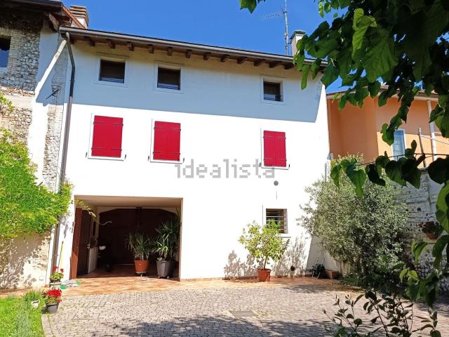 Villetta indipendente in vendita di 140 m² in Via Cesare Battisti, 14
