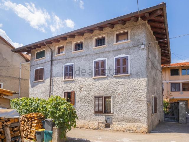 Villetta indipendente in vendita di 220 m² in Via Cristoforo Colombo, 1
