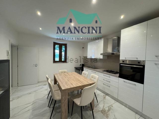 Villetta indipendente in vendita di 140 m² in Via Cristoforo Colombo