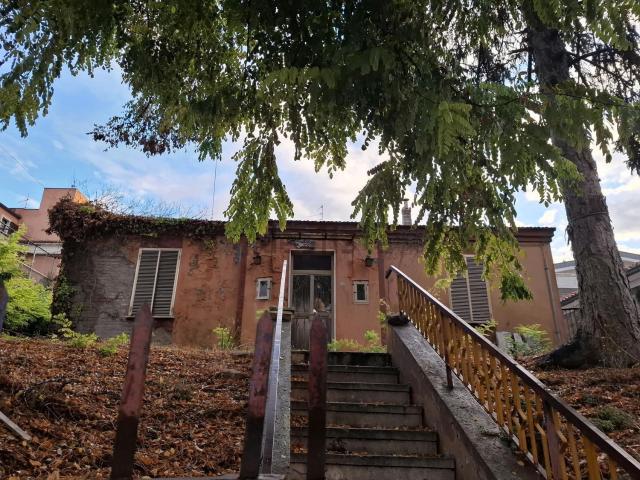Villetta indipendente in vendita di 140 m² in Via Arapietra, 79