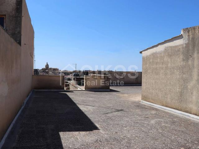 Villetta indipendente in vendita di 140 m² in Via Benvenuti, 15
