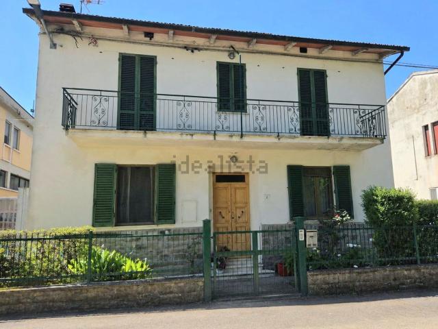 Villetta indipendente in vendita di 140 m² in Via Giulio Salvadori