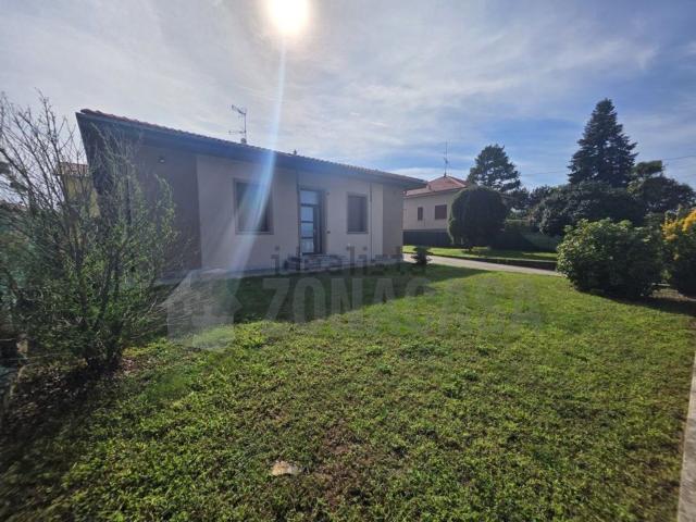 Villetta indipendente in vendita di 140 m² in Via Giuseppe Mazzini
