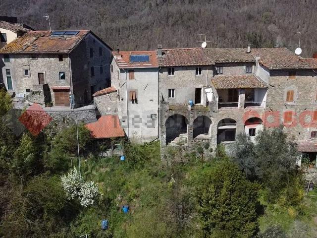 Villetta indipendente in vendita di 140 m² in Via Della Foce, 3