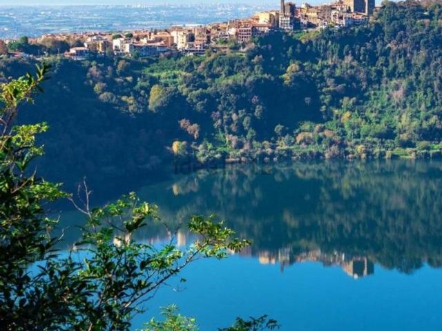 Villetta indipendente in vendita di 140 m² in Via Delle Grotticelle, 11