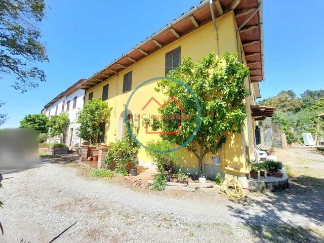 Villetta indipendente in vendita di 140 m² in Via di Montecarlo