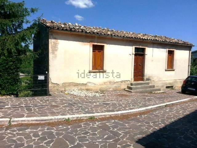 Villetta indipendente in vendita di 140 m² in Via Elcina