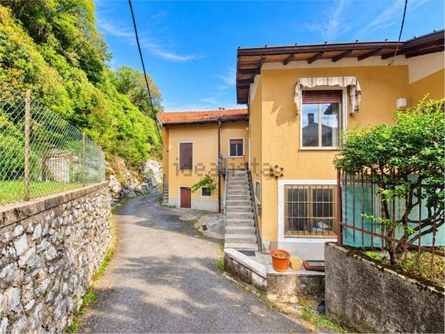 Villetta indipendente in vendita di 140 m² in Via Fornazze, 3