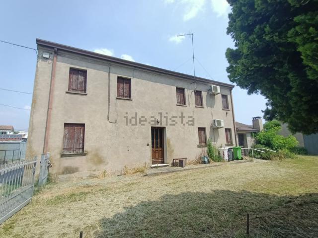 Villetta indipendente in vendita di 140 m² in Via Monsignor Giuseppe Tinello, 6