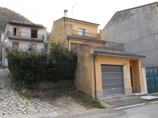 Villetta indipendente in vendita di 140 m² in Via Michelangelo Cianciulli