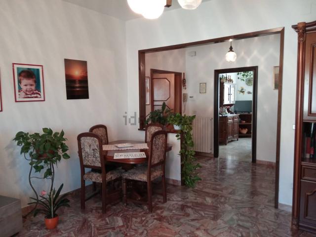 Villetta indipendente in vendita di 140 m² in Via Nevi