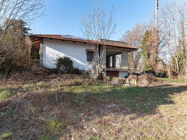 Villetta indipendente in vendita di 140 m² in Via Nicola Grosa