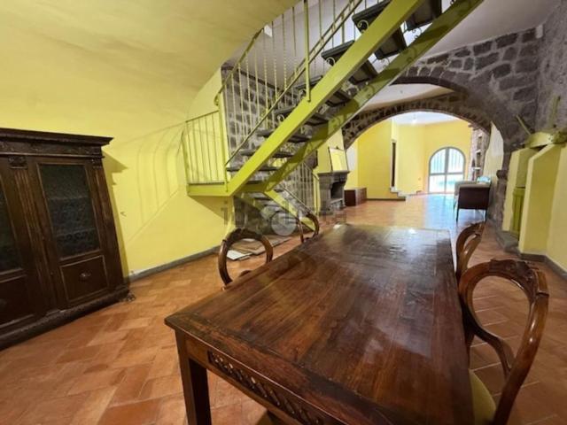 Villetta indipendente in vendita di 140 m² in Via Nino Bixio, 1