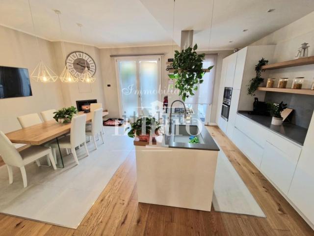 Villetta indipendente in vendita di 140 m² in Via San Martino, 50013