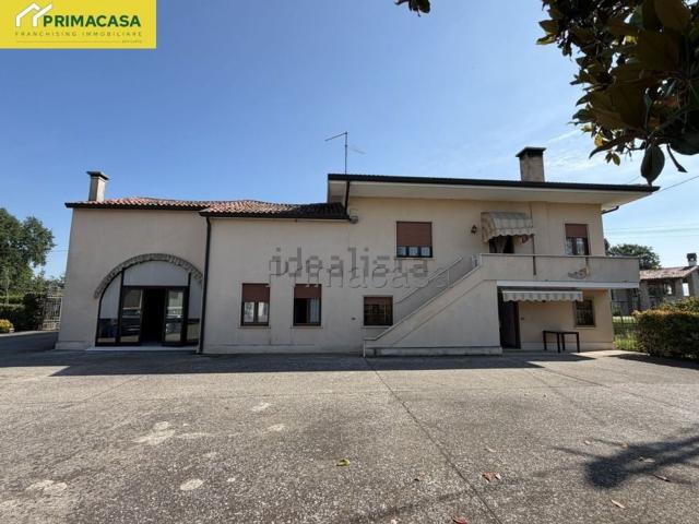 Villetta indipendente in vendita di 140 m² in Via Sant&apos Eugenia