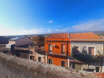 Villetta indipendente in vendita di 140 m² in Via Siculo Orientale, 378