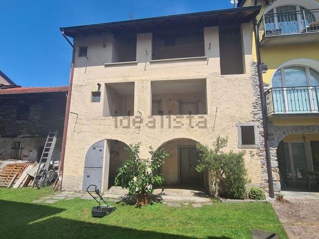 Villetta indipendente in vendita di 140 m² in Via Simonetta