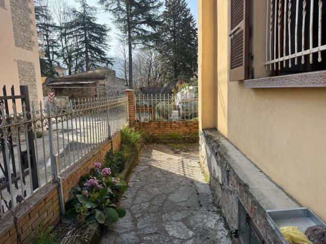 Villetta indipendente in vendita di 140 m² in Via P. Nodi