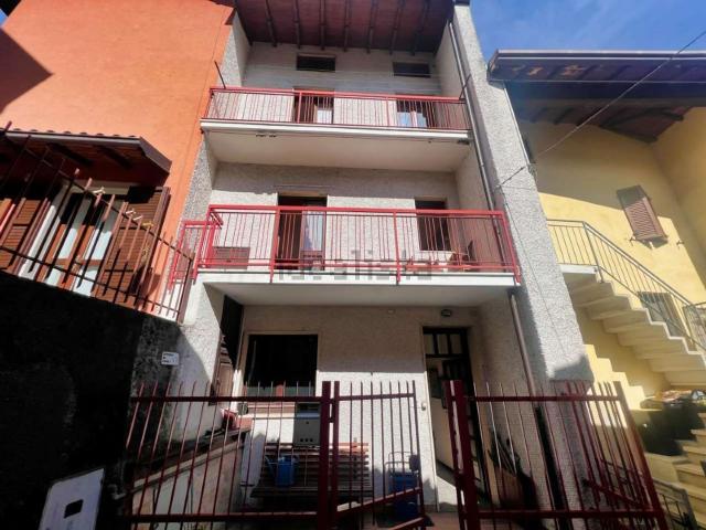 Villetta indipendente in vendita di 140 m² in Via Palazzo