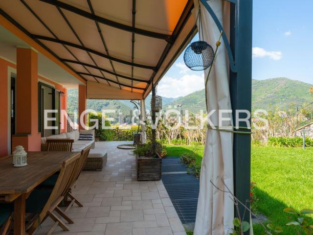 Villetta indipendente in vendita di 140 m² in Via Pietro Arnaldi