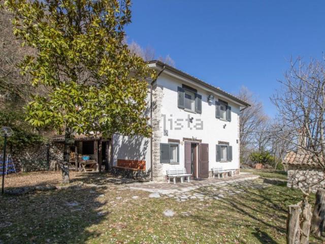 Villetta indipendente in vendita di 140 m² in Via Reatina, 4