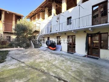 Villetta indipendente in vendita di 140 m² in Via Torino