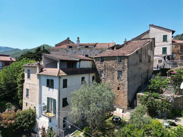 Villetta indipendente in vendita di 140 m² in Via Testico