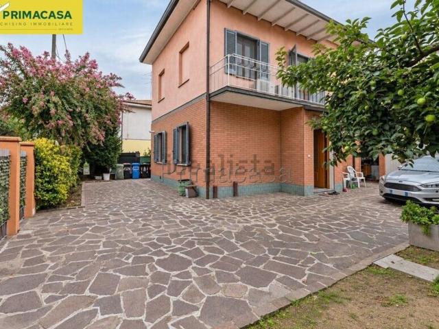 Villetta indipendente in vendita di 140 m² in Via Tito Livio