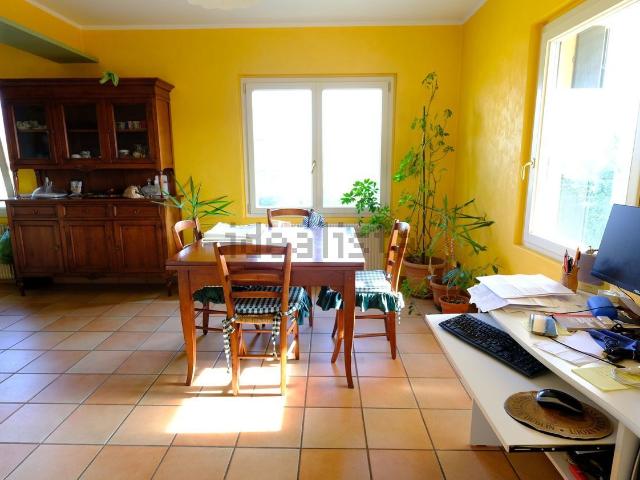 Villetta indipendente in vendita di 140 m² in Via Trento