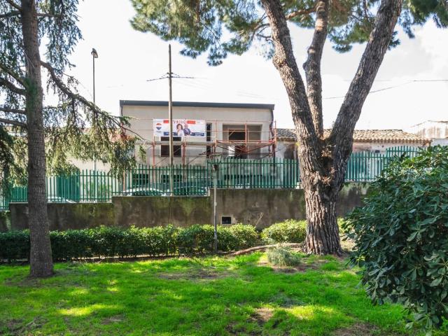 Villetta indipendente in vendita di 140 m² in Via Vito Scalia, 47
