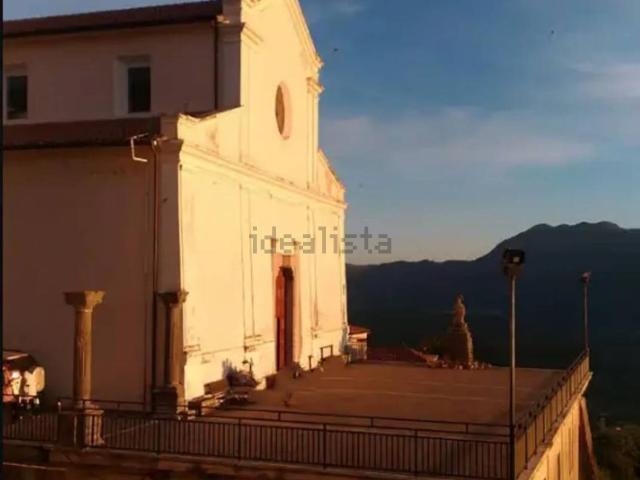 Villetta indipendente in vendita di 140 m² in Via Vittorio Emanuele III