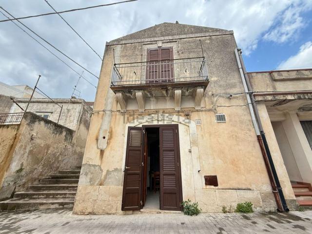 Villetta indipendente in vendita di 140 m² in Vico Flamingo