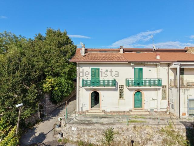 Villetta indipendente in vendita di 140 m² in Borgo Berardi