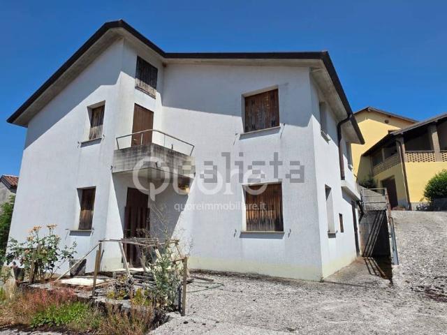 Villetta indipendente in vendita di 140 m² in Frazione Grotte di Villanova