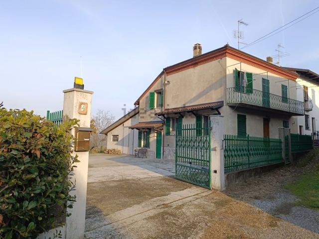 Villetta indipendente in vendita di 140 m² in Località Cascine, 1
