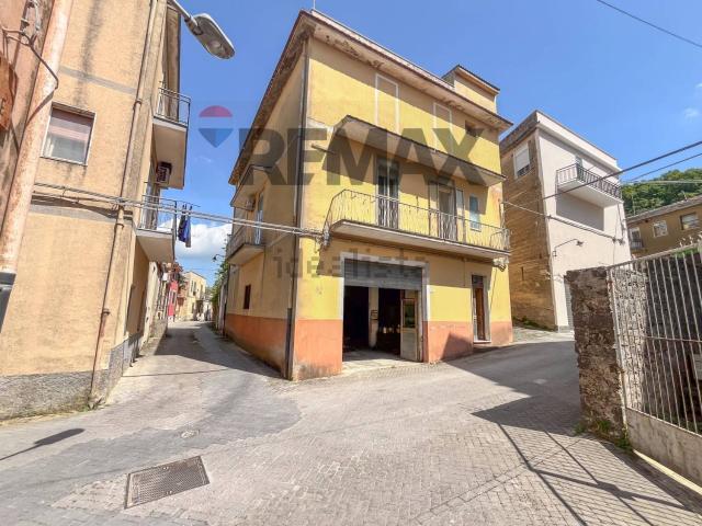 Villetta indipendente in vendita di 140 m² in Piazza Roma, 18
