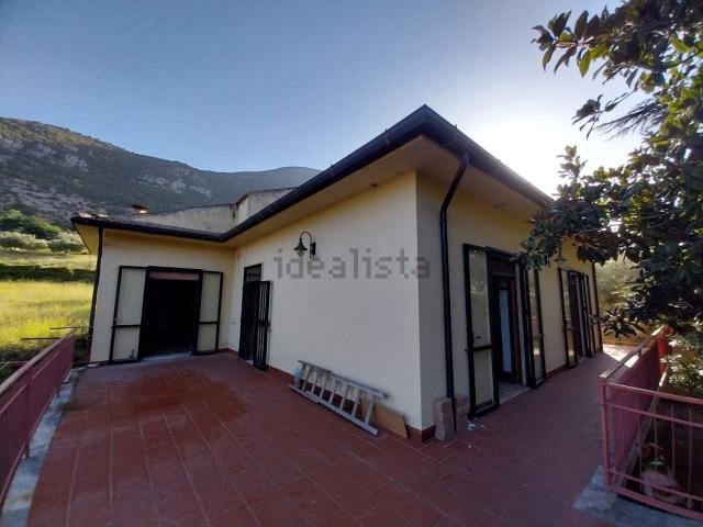 Villetta indipendente in vendita di 140 m² in Strada Provinciale 13, 59