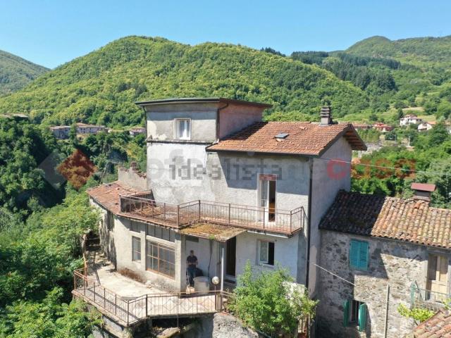 Villetta indipendente in vendita di 140 m² in Via Grotto, 6