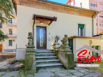 Villetta indipendente in vendita di 141 m² in Via Geremia Bonomelli